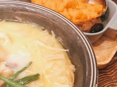 -蜜桃餐厅·伴山(湖滨商业街店)