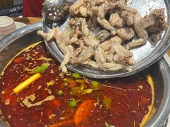 -肖肖酸萝卜鱼火锅(总店)