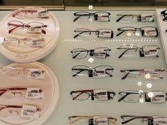 -宝岛眼镜(群光广场店)