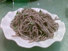 香椿豆腐丝-津菜宋记老房子(平山道店)