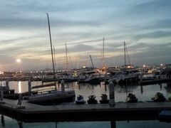 -东港音乐喷泉广场