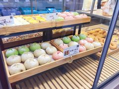 -顶东面包花园·生日蛋糕(世博店)