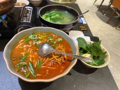 酸笋双肉米线-云上千禾(水上店)
