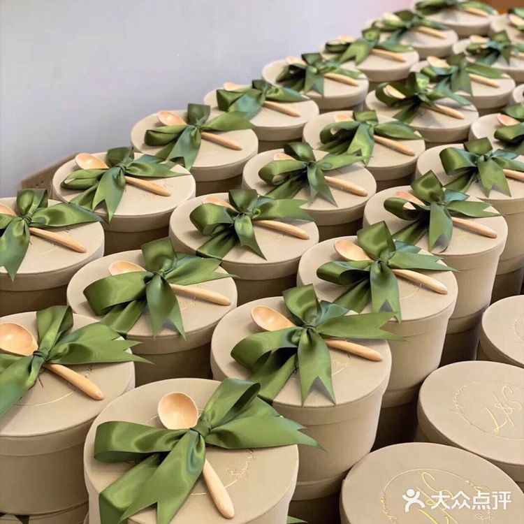 高级感霸屏的伴手礼喜糖|备婚攻略伴手礼[调皮]