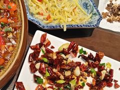 辣子鸡丁-朗妈私房菜(婺女州店)