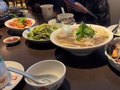 -大头虾越式风味餐厅(光明广场店)