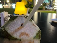-三亚亚龙湾瑞吉酒店·宴悦Driftwood·游水海鲜·牛排·草坪·私人定制