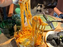 -Dragon Pizza•圆脸龙披萨·牛排餐厅