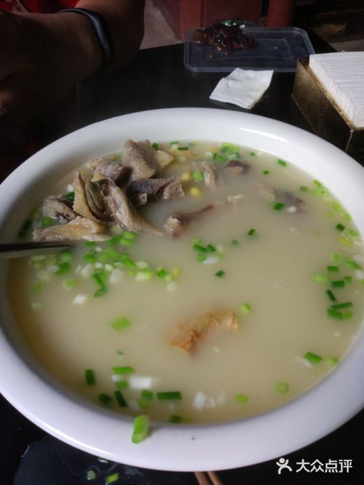天师洞道家食堂白果炖鸡图片