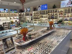 -新视达眼镜店·蔡司·依视路(名镜苑店)