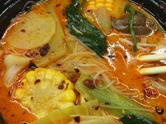 -小蛮椒麻辣烫·麻辣拌(青浦宝龙店)