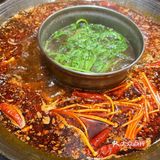 今天火锅吃撑了，超满足
