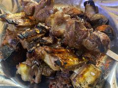 -烤肉小伙烤肉店