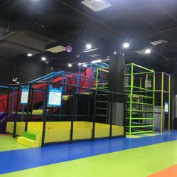 -蹦贝运动中心·蹦床·攀岩·闯关(龙岗店)