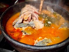 酸汤鱼-毛辣果·酸