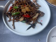-吴越荣记苏州菜·松鼠桂鱼100%活鱼现做(斜塘老街店)