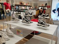 -hotwind热风(喜隆多店)