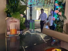 -LES ELITES 英集荟(南京西路店)