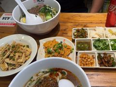 -湘人龙记老长沙米粉(鸟巢店)