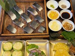 -围炉肉舍•炭烤活鳗•丹东海鲜烤肉(步行街店)