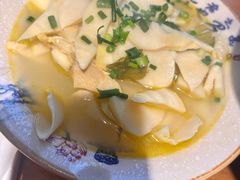 -头上红煨盐鸡乡村食府