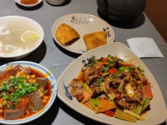 -肖四女乐山跷脚牛肉(江北星街坊店)