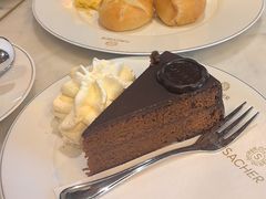 -Cafe Sacher(WIEN)