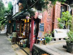 门面-蓝壁虎咖啡酒馆