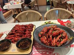 -肥肥虾庄·金牌油焖大虾(汉口城市广场店)