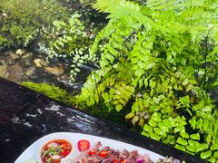 -Chom Cafe and Restaurant