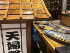 -广州万富希尔顿酒店·感趣自助餐厅·金秋蟹宴生蚝海鲜刺身