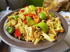 -三江源美食城