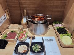 -独食火锅·半米屋台(直营总店)