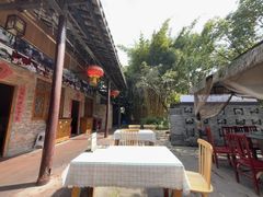 -土砂锅生态山庄·非遗砂锅雅鱼