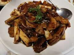 葱烧海参蹄筋-到家尝北京菜(西坝河店)