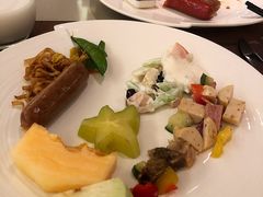 -海口绿发希尔顿酒店-田园汇自助餐·三文鱼·海鲜