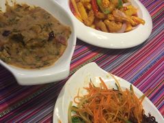 -香巴拉云南餐厅(华莱坞店)