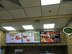 -荟聚西红门购物中心-停车场