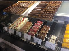 -Dough&Joe团憩(瑞虹天地月亮湾店)