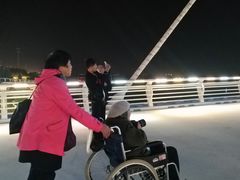 -南京眼步行桥