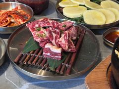 -草家酱蟹炭火烤肉店(珲春南路一店)