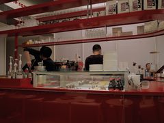 -UNI UNI(环亚凯瑟琳店)