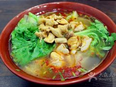 麻辣肥肠面-天府面庄(天平路店)