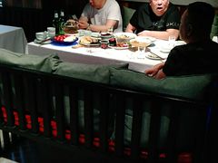 -巷子里小酒馆(繁荣路店)