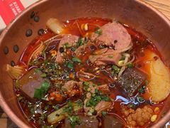 -成都你六姐·牛肉冒菜(上海环宇荟店)