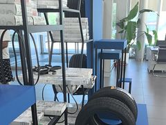 -奔驰利星行(北京花乡店)