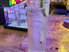 -喜鹊音乐酒馆(西街店)