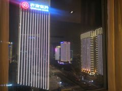-西安绿地假日酒店