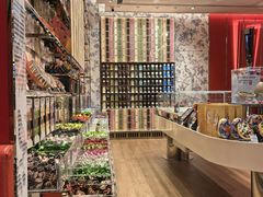 -VENCHI 闻绮(上海佛罗伦萨小镇店)