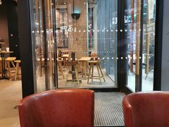 -星巴克臻选(郑州中原万达店)